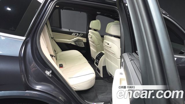 BMW X5 (G05) M50i 2021 — фото 12