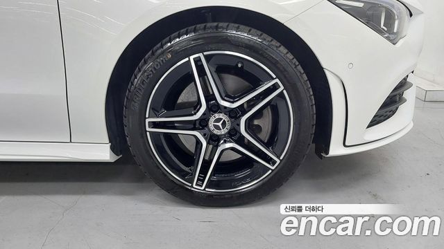 Mercedes-Benz CLA-Class (C118) CLA250 4MATIC 2023 — фото 5