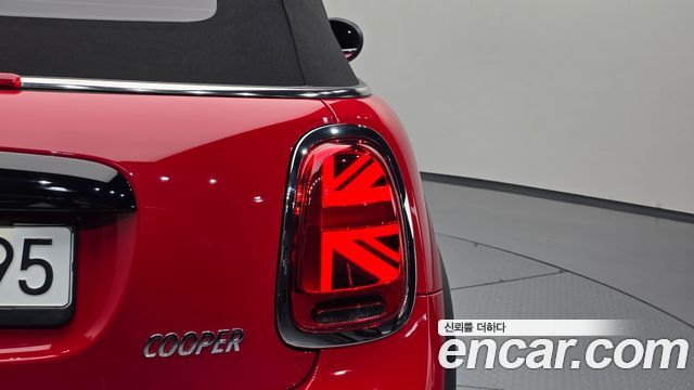 MINI Cooper Convertible Classic Third Generation 2024 — фото 23