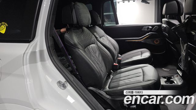 BMW X7 (G07) M60i xDrive M sport 6STR 2025 — фото 15