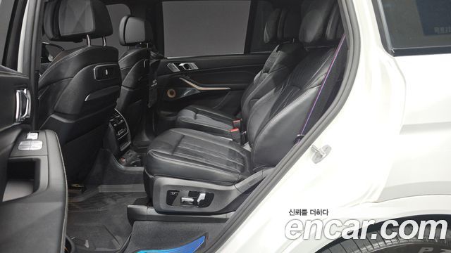 BMW X7 (G07) M60i xDrive M sport 6STR 2025 — фото 16