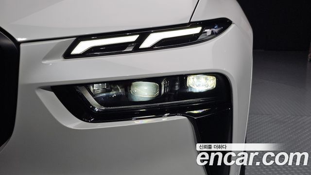 BMW X7 (G07) M60i xDrive M sport 6STR 2025 — фото 28
