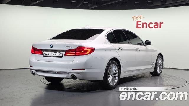 BMW 5 Series (G30) 520d Luxury Special Edition 2018 — фото 2