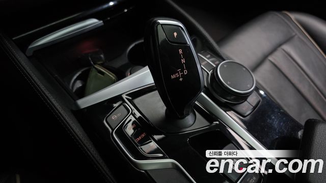 BMW 5 Series (G30) 520d Luxury Special Edition 2018 — фото 9