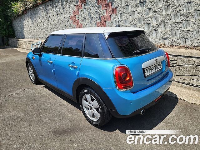 MINI Cooper D 5Door Standard 3rd 2015 — фото 4