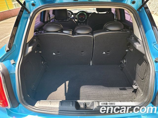 MINI Cooper D 5Door Standard 3rd 2015 — фото 6