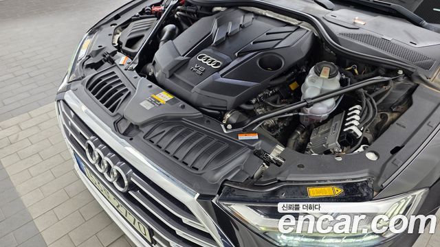 Audi A8 (D5) 55 TFSI Quattro LWB 2021 — фото 6