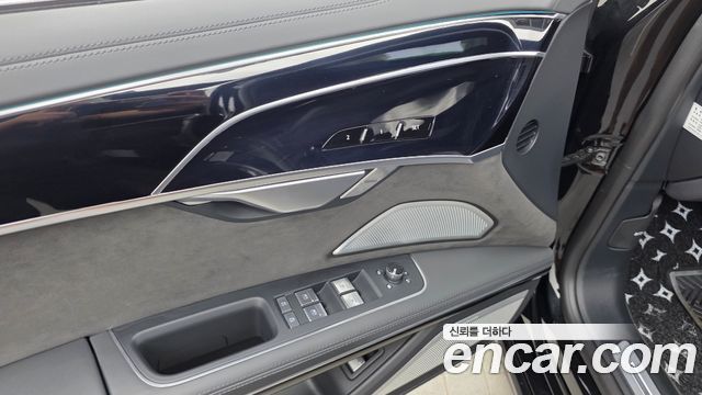Audi A8 (D5) 55 TFSI Quattro LWB 2021 — фото 30