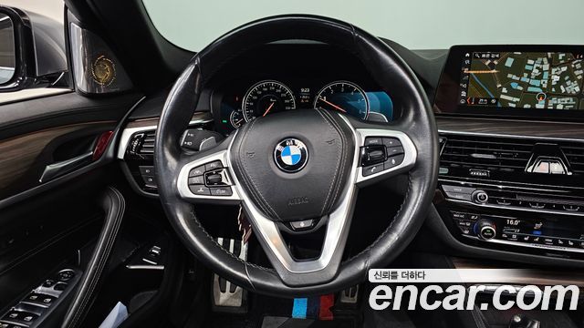 BMW 5 Series (G30) 530i M Sport Package Plus 2018 — фото 13