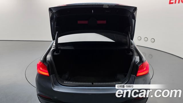 BMW 5 Series (G30) 530i M Sport Package Plus 2018 — фото 19