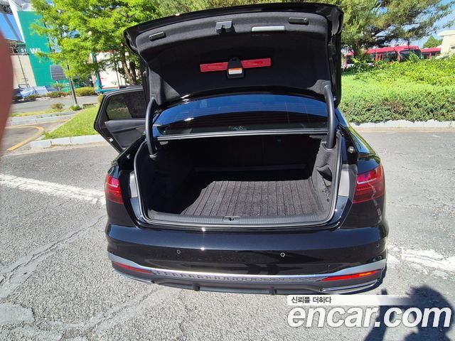 Audi A4 (B9) 40 TFSI Premium 2023 — фото 5