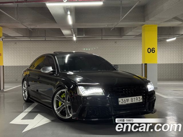 Audi S8 4.0 TFSI quattro D4