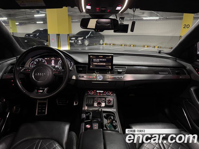 Audi S8 4.0 TFSI quattro D4 2014 — фото 7