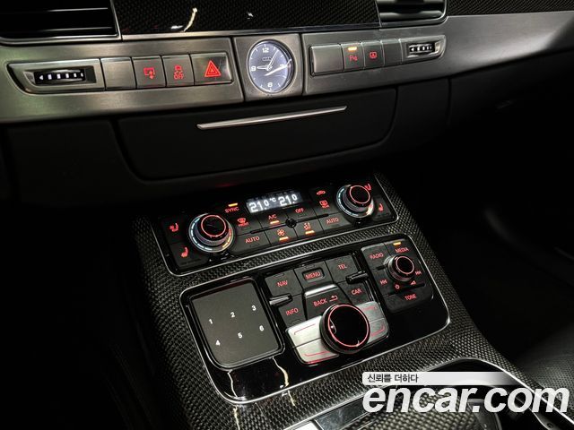 Audi S8 4.0 TFSI quattro D4 2014 — фото 15