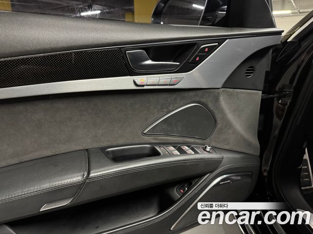 Audi S8 4.0 TFSI quattro D4 2014 — фото 17