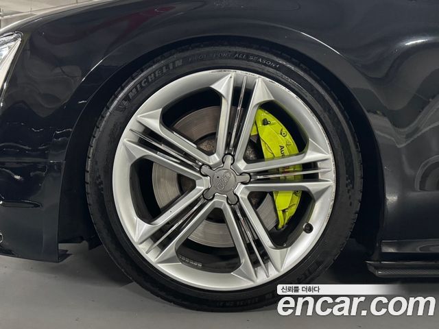 Audi S8 4.0 TFSI quattro D4 2014 — фото 21