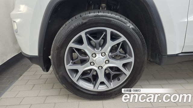 Jeep Grand Cherokee 3.6 Limited WK2 2019 — фото 5