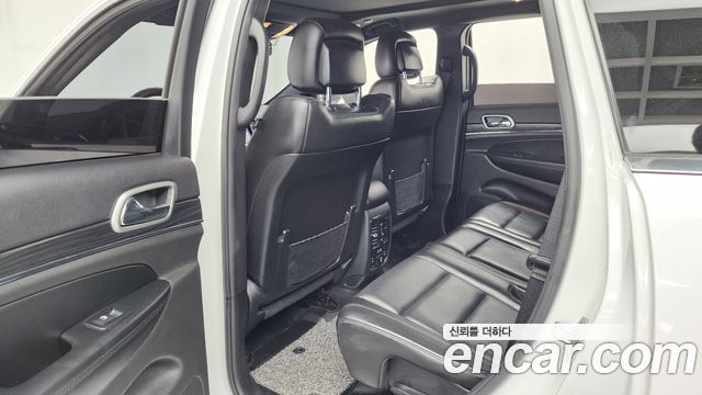 Jeep Grand Cherokee 3.6 Limited WK2 2019 — фото 26
