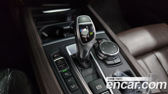 BMW X5 (F15) xDrive M50d 2016 — фото 9