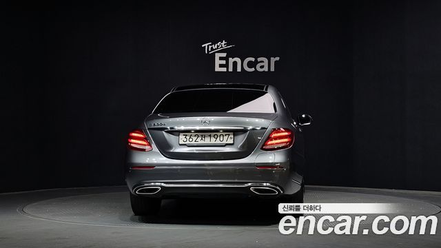 Mercedes-Benz E-Class (W213) E300e Exclusive 2019 — фото 4