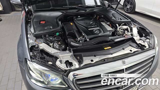 Mercedes-Benz E-Class (W213) E300e Exclusive 2019 — фото 6