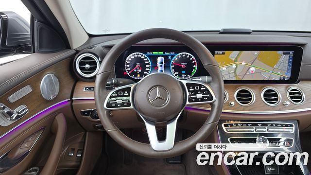 Mercedes-Benz E-Class (W213) E300e Exclusive 2019 — фото 13