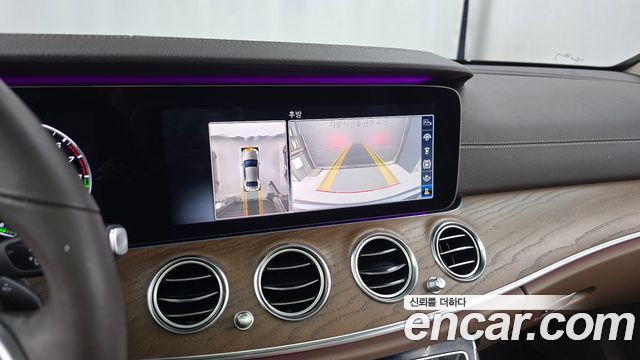 Mercedes-Benz E-Class (W213) E300e Exclusive 2019 — фото 14