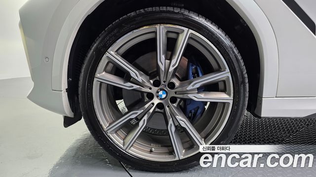 BMW X6 (G06) M50i 2021 — фото 5