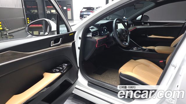 Kia K5 (III) 2.0 Noblesse 2022 — фото 10