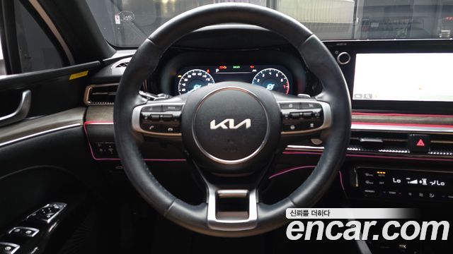 Kia K5 (III) 2.0 Noblesse 2022 — фото 13