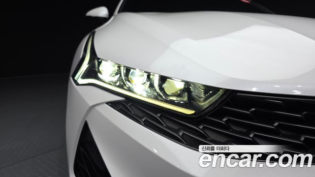 Kia K5 (III) 2.0 Noblesse 2022 — фото 22