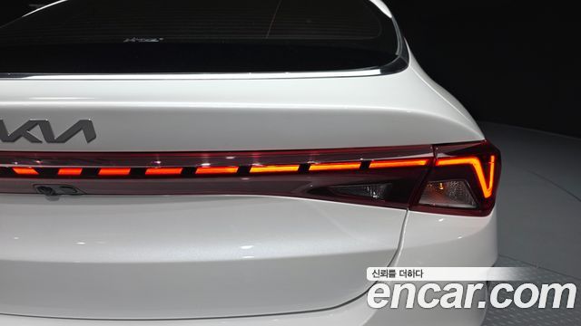 Kia K5 (III) 2.0 Noblesse 2022 — фото 23