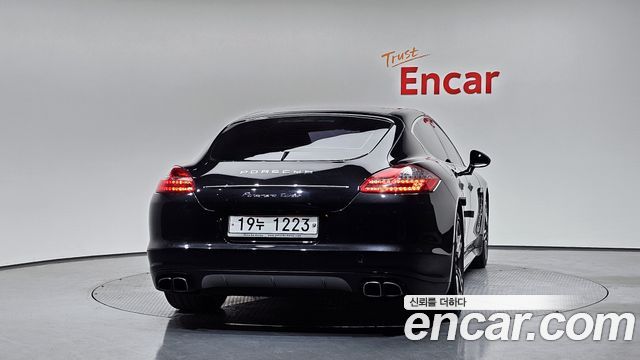 Porsche Panamera 4.8 Turbo 970 2011 — фото 4