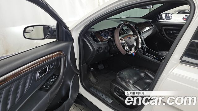 Ford Taurus 2.0 Limited EcoBoost 6th 2017 — фото 10