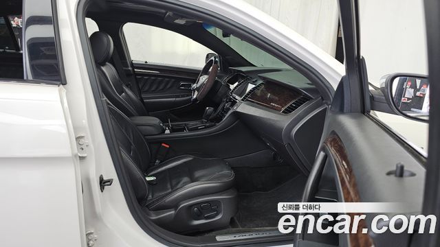 Ford Taurus 2.0 Limited EcoBoost 6th 2017 — фото 11