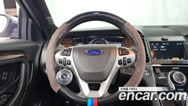 Ford Taurus 2.0 Limited EcoBoost 6th 2017 — фото 13