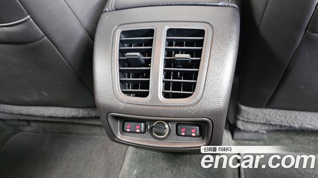 Ford Taurus 2.0 Limited EcoBoost 6th 2017 — фото 19