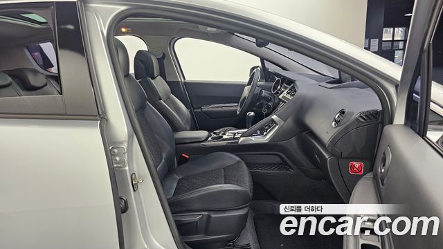 Peugeot 3008 1.6 e-HDi First Generation 2015 — фото 11