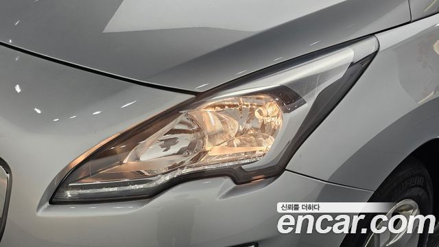 Peugeot 3008 1.6 e-HDi First Generation 2015 — фото 22
