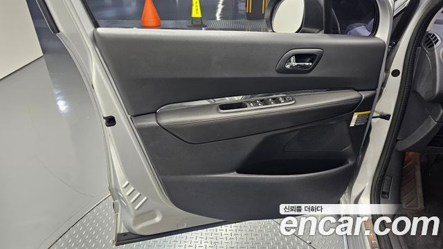 Peugeot 3008 1.6 e-HDi First Generation 2015 — фото 24