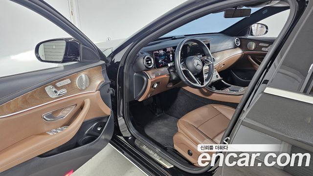Mercedes-Benz E-Class (W213) E220d 4MATIC Exclusive 2023 — фото 10