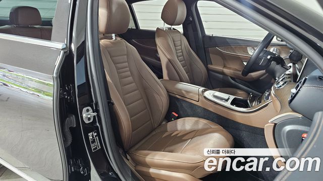 Mercedes-Benz E-Class (W213) E220d 4MATIC Exclusive 2023 — фото 11