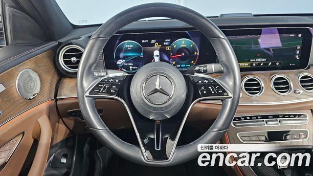 Mercedes-Benz E-Class (W213) E220d 4MATIC Exclusive 2023 — фото 13