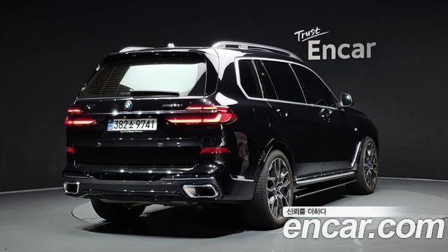BMW X7 (G07) xDrive 40i M Sport 6STR 2024 — фото 2