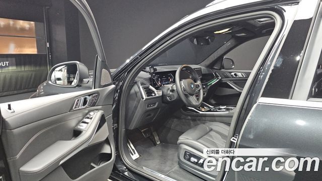 BMW X7 (G07) xDrive 40i M Sport 6STR 2024 — фото 10