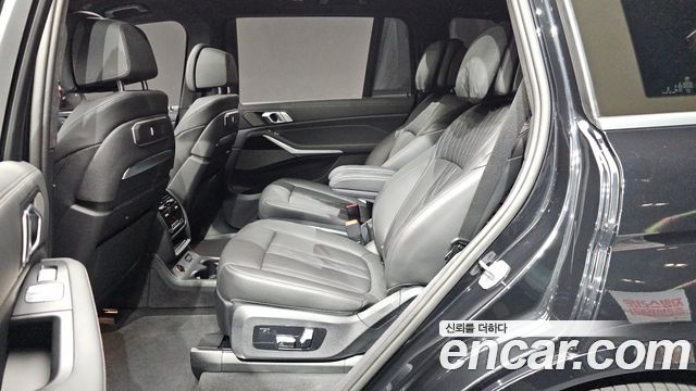 BMW X7 (G07) xDrive 40i M Sport 6STR 2024 — фото 26