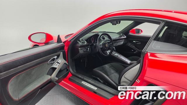 Porsche 718 Cayman 4.0 GTS 2024 — фото 10