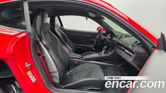 Porsche 718 Cayman 4.0 GTS 2024 — фото 11