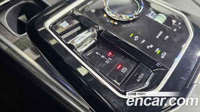 BMW 7 Series (G70) 750e xDrive M Sport 2026 — фото 9
