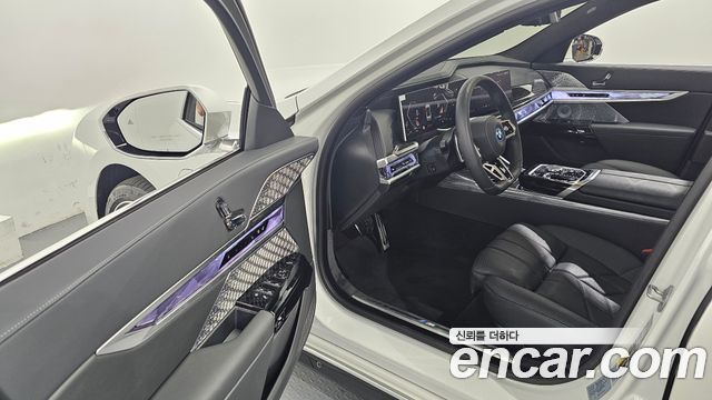 BMW 7 Series (G70) 750e xDrive M Sport 2026 — фото 10